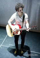 Kevin Jonas : kevinjonas_1221990836.jpg