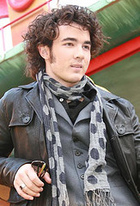 Kevin Jonas : kevinjonas_1221991260.jpg