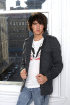 Kevin Jonas : kevinjonas_1221991517.jpg