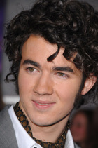 Kevin Jonas : kevinjonas_1221991809.jpg