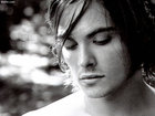 Kevin Zegers : TI4U_u1151618498.jpg