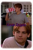 Kevin Zegers : kevin-zegers-1331346800.jpg