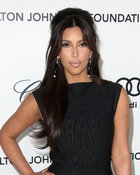 Kim Kardashian : kim-kardashian-1331773439.jpg