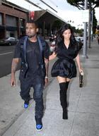 Kim Kardashian : kim-kardashian-1401473221.jpg