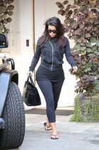 Kim Kardashian : kim-kardashian-1413829419.jpg