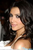 Kim Kardashian : kimkardashian_1259479291.jpg
