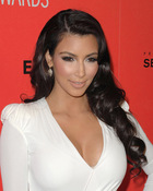 Kim Kardashian : kimkardashian_1276965947.jpg
