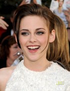 Kristen Stewart : kristen-stewart-1327689016.jpg