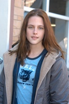 Kristen Stewart : ti4u_ks_2g24.jpg