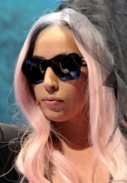 Lady Gaga : lady-gaga-1326305373.jpg