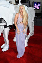 Lady Gaga : lady-gaga-1385407450.jpg