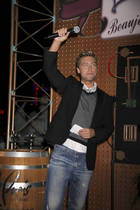 Lance Bass : lance_bass_1248196372.jpg