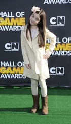 Landry Bender in General Pictures, Uploaded by: Guest