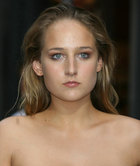 Leelee Sobieski : leeleesobieski_1257379397.jpg