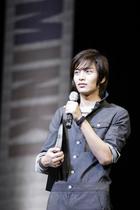 Lee Min-Ki : leeminki_1274680126.jpg