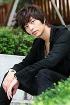 Lee Min-Ki : leeminki_1274745136.jpg