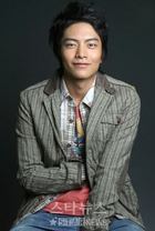 Lee Min-Ki : leeminki_1275859227.jpg