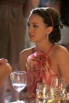 Leighton Meester : leighton_meester_1289323424.jpg