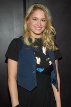 Leven Rambin : leven-rambin-1378313794.jpg