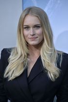 Leven Rambin : leven-rambin-1380991240.jpg