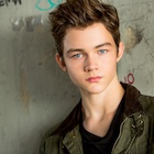 Levi Miller : levi-miller-1478111536.jpg