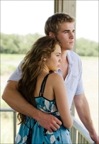 Liam Hemsworth : TI4U1380142206.jpg