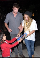 Liam Hemsworth : TI4U_u1277560150.jpg