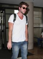 Liam Hemsworth : liam-hemsworth-1366434949.jpg