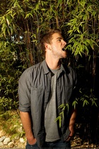 Liam Hemsworth : liam-hemsworth-1366451537.jpg