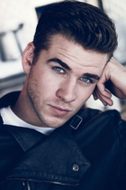 Liam Hemsworth : liam-hemsworth-1371487652.jpg