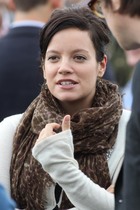 Lily Allen : lily-allen-1365742207.jpg