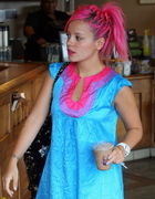 Lily Allen : lilyallen_1259629919.jpg