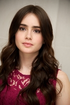 Lily Collins : lily-collins-1376928059.jpg