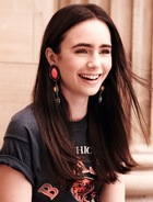 Lily Collins : lily-collins-1376929601.jpg