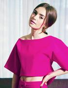 Lily Collins : lily-collins-1380382000.jpg