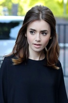 Lily Collins : lily-collins-1427394603.jpg
