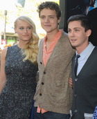 Logan Lerman : TI4U1380824561.jpg