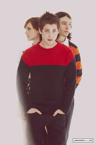 Logan Lerman : TI4U1402759417.jpg