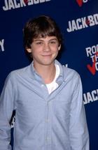 Logan Lerman : TI4U_u1143084576.jpg