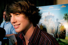 Logan Lerman : TI4U_u1152917163.jpg