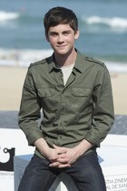 Logan Lerman : logan-lerman-1317143856.jpg