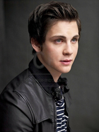 Logan Lerman : logan-lerman-1319563915.jpg