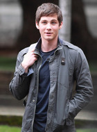 Logan Lerman : logan-lerman-1335029068.jpg