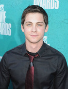 Logan Lerman : logan-lerman-1338925327.jpg