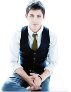 Logan Lerman : logan-lerman-1350358048.jpg