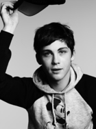 Logan Lerman : logan-lerman-1364233786.jpg