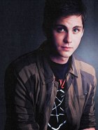 Logan Lerman : logan-lerman-1375318347.jpg