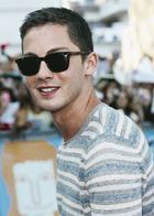 Logan Lerman : logan-lerman-1378398393.jpg