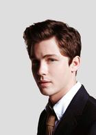 Logan Lerman : logan-lerman-1378661701.jpg