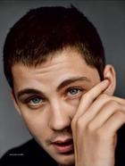 Logan Lerman : logan-lerman-1379112069.jpg